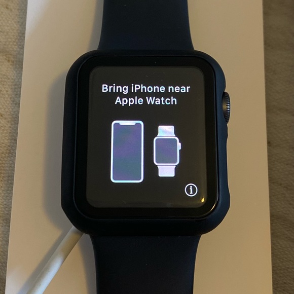 Apple Watch Series 3 - 38mm 👑 BUNDLE! - Picture 5 of 16